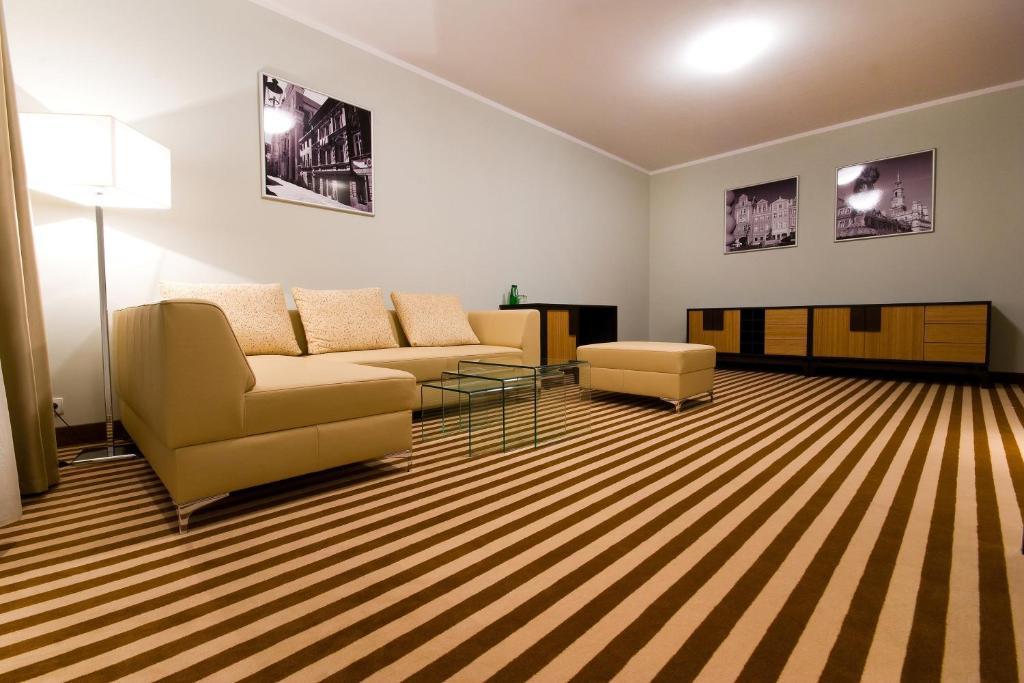 Hotel Poznanski A2 Luboń Camera foto