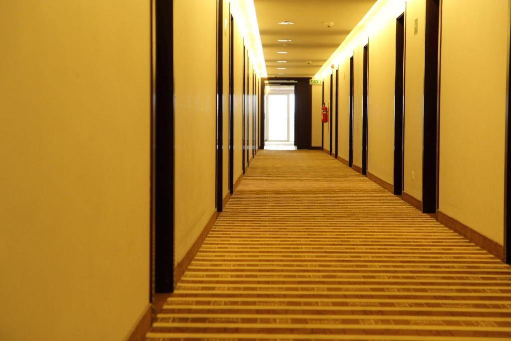 Hotel Poznanski A2 Luboń Esterno foto