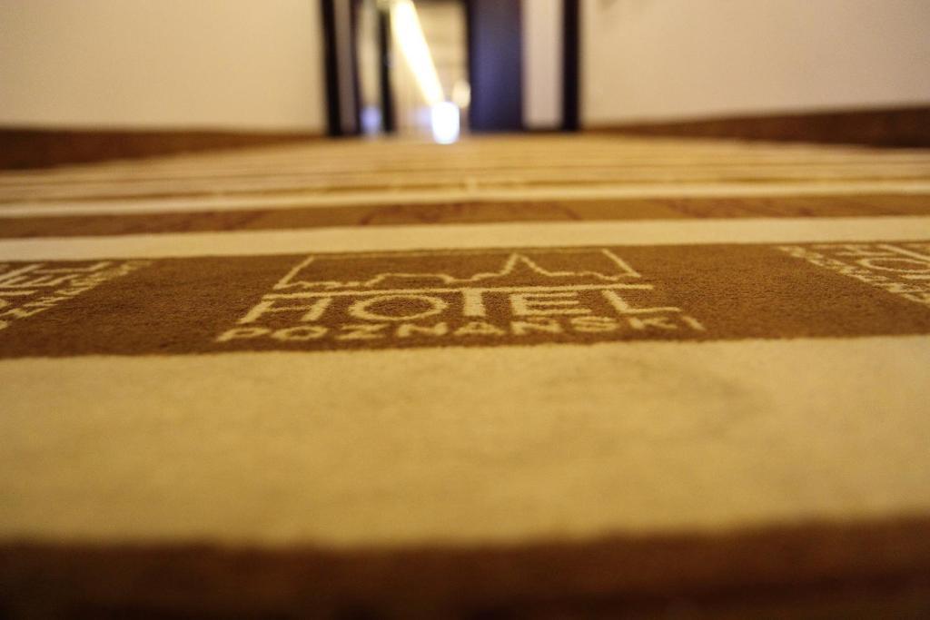 Hotel Poznanski A2 Luboń Esterno foto